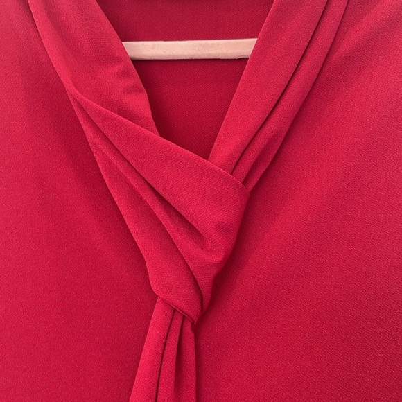 Tiffany & Grey Petite Women's Red Blouse Sleeveless Size XL - Picture 3 of 6